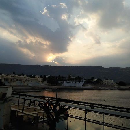 Rainbow Palace Hotel Pushkar Eksteriør billede